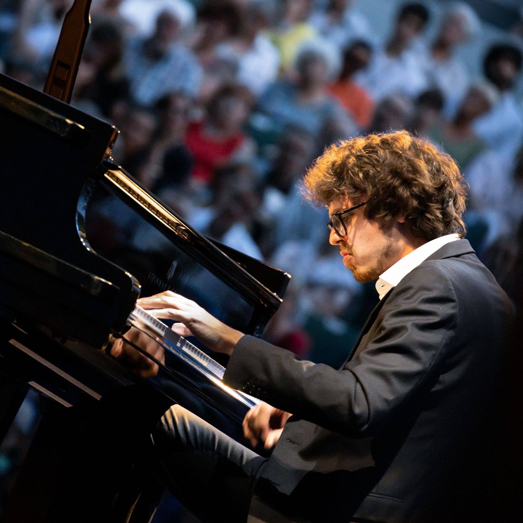 Lucas Debargue